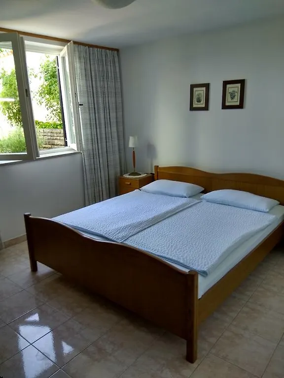 Suran Apartments Póla